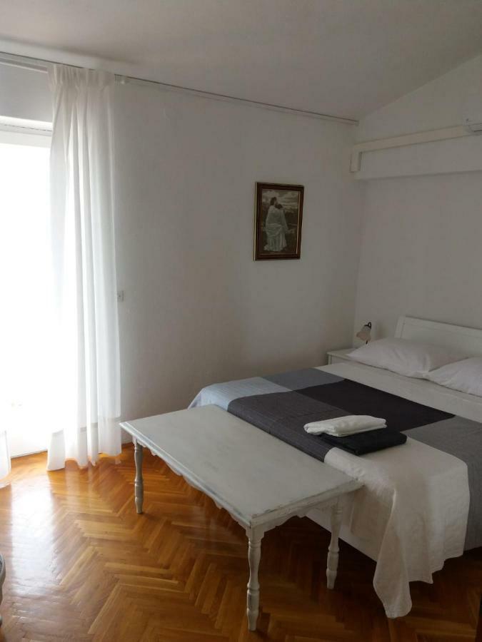 Apartments Villa Karme Brela Ngoại thất bức ảnh